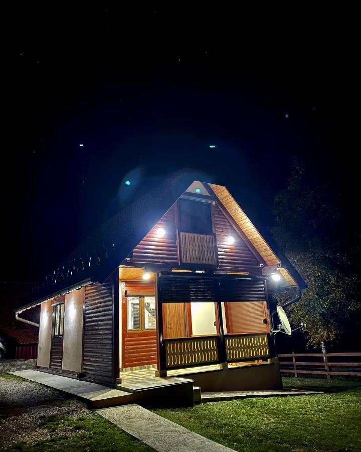Zoranovi Konaci Vila Jevtici Exterior foto