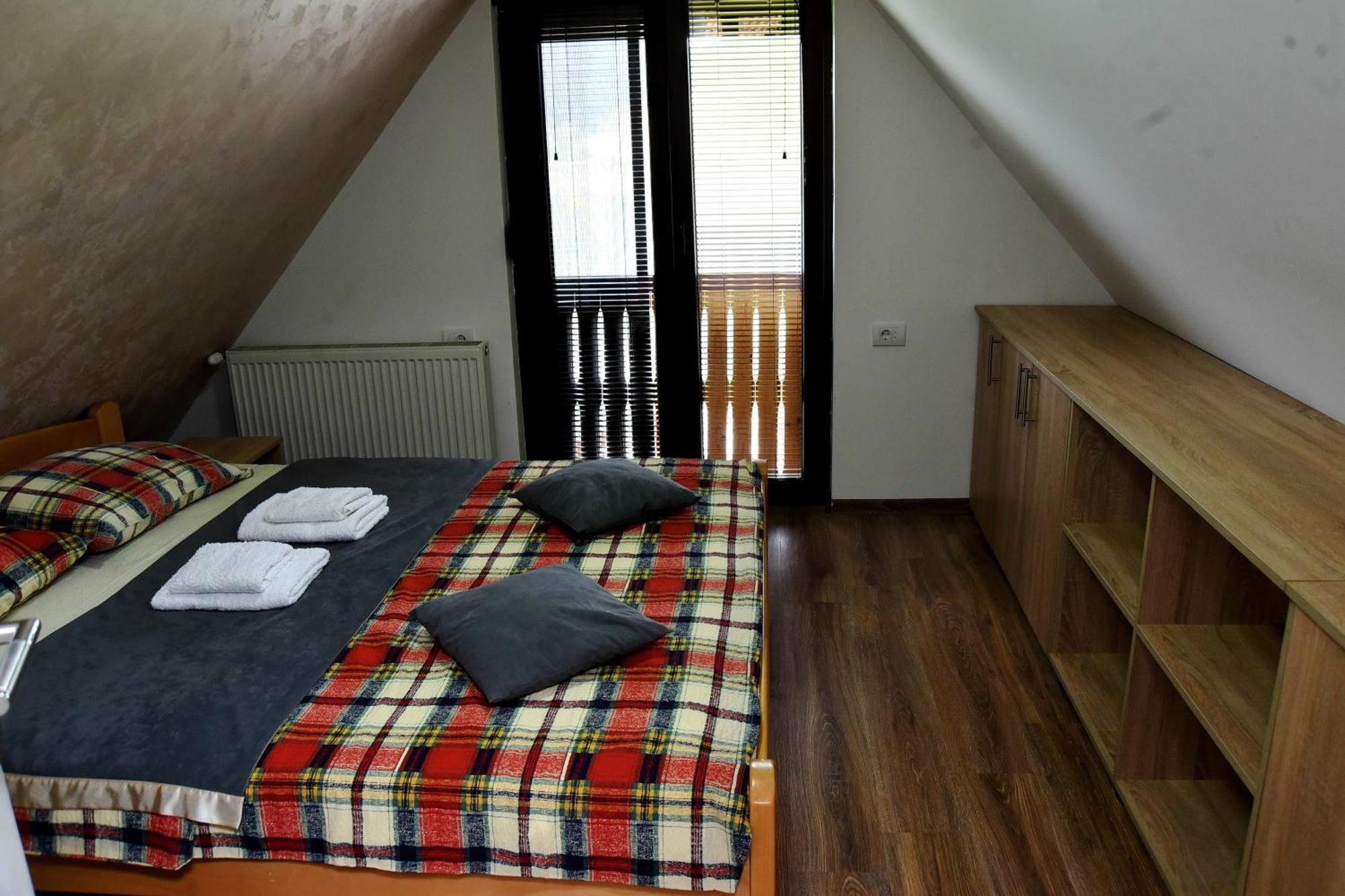 Zoranovi Konaci Vila Jevtici Exterior foto